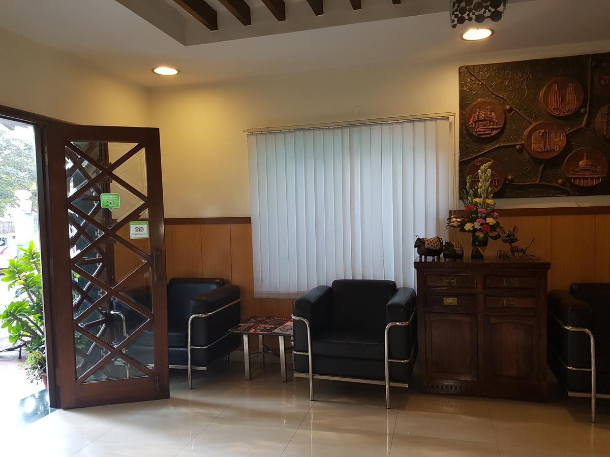Trinity Suits Bangalore Dış mekan fotoğraf